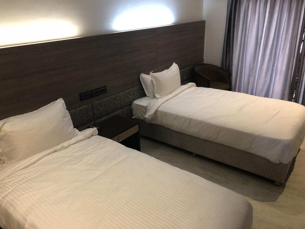 Hotel Sharanam Shegaon Exterior photo